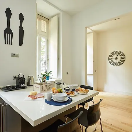 Beguest Palace Apartment *